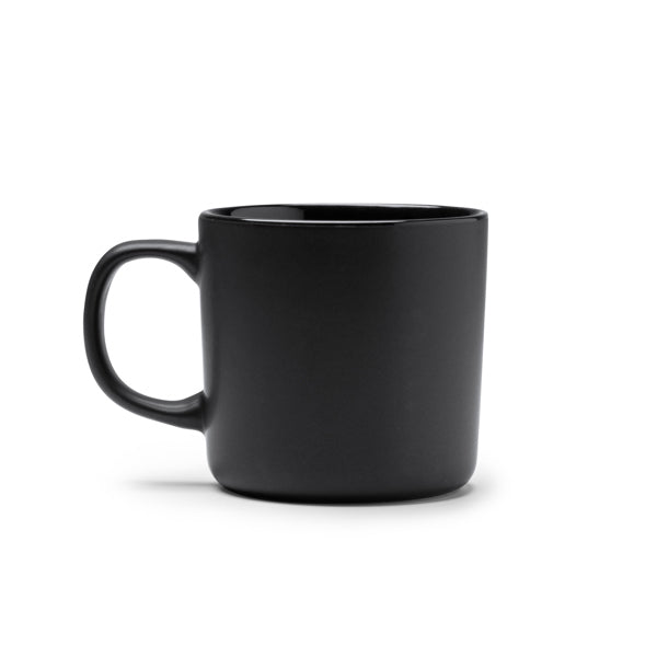 Taza MOLIS en color negro para personalizar con tu logo, nombre o foto