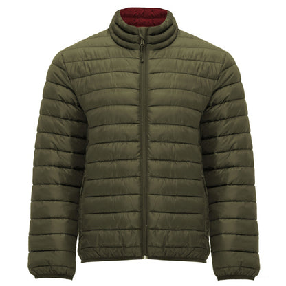 Abrigo FINLAND en color verde militar, personalización a medida en Crea41