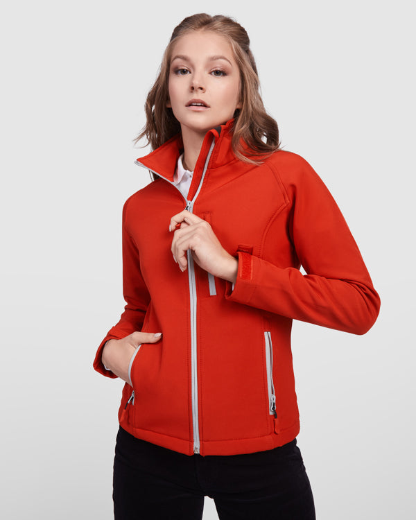 Softshell ANTARTIDA WOMAN personalizable online, taller en Madrid