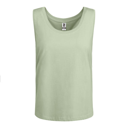 Camiseta de tirantes NARA en color verde mist — estampación y bordado de tu diseño