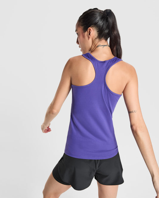 Camiseta técnica AIDA para personalizar con tu logo, nombre o foto