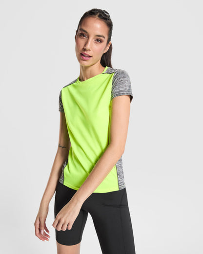 Camiseta técnica ZOLDER WOMAN personalizable online, taller en Madrid