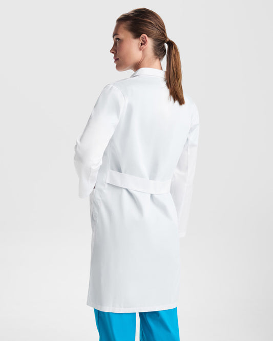 Bata VACCINE WOMAN, personalización a medida en Crea41
